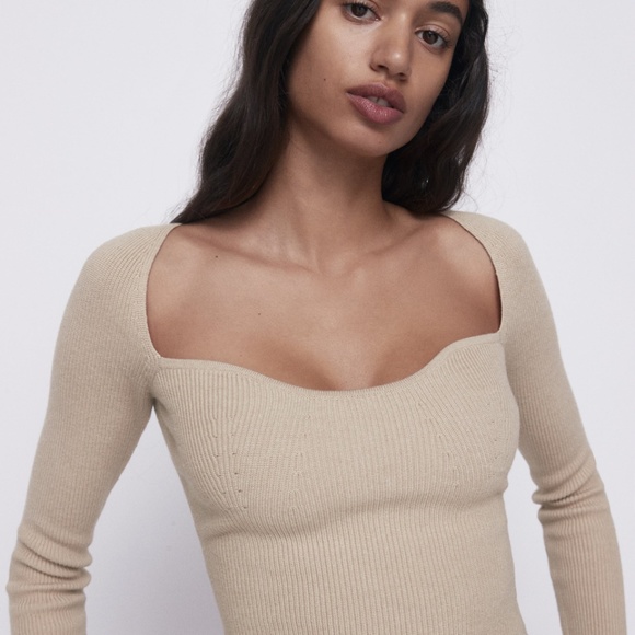 Zara Sweetheart Neckline Sweater - Picture 4 of 4